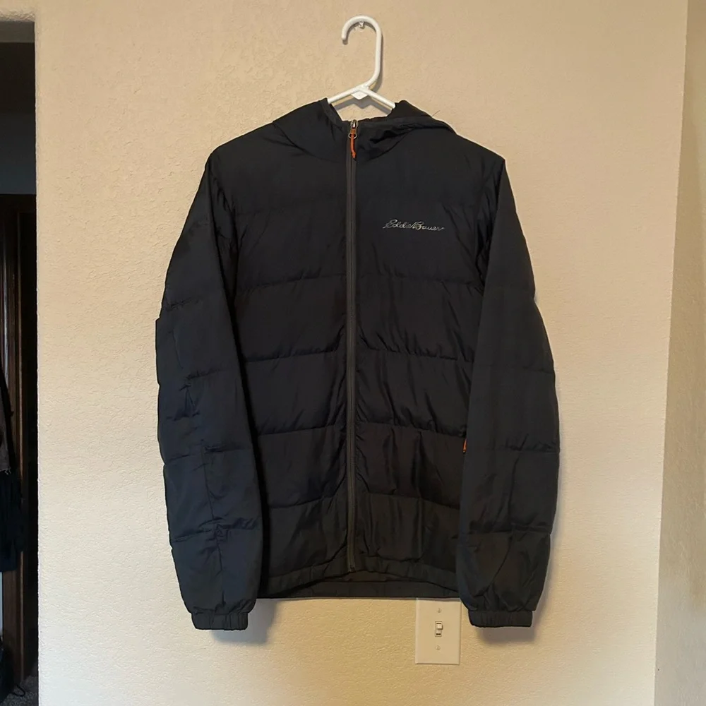 Eddie Bauer Men's Wide Channel Hooded Down Black Puffer Jacket